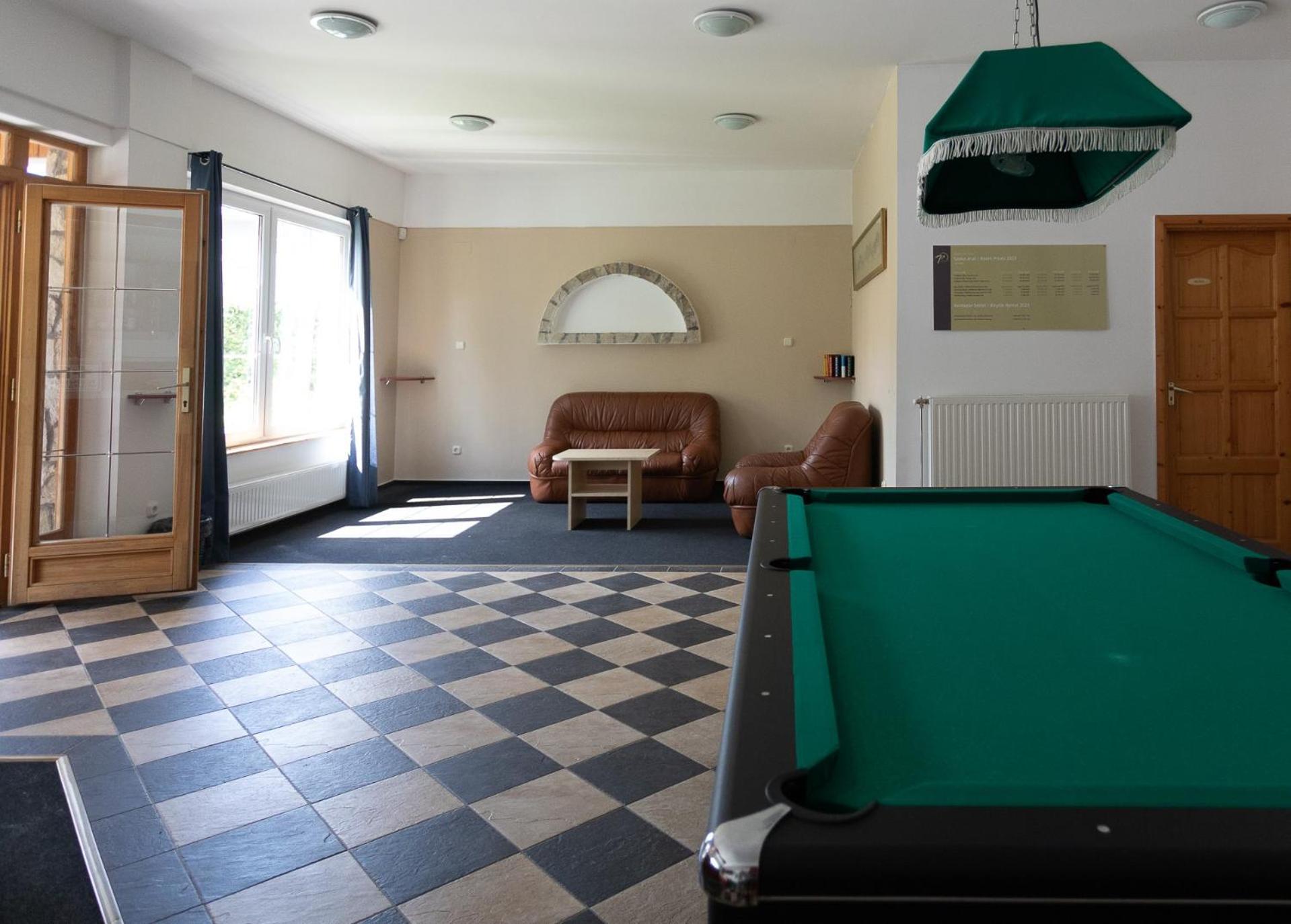 Aparthotel Platan