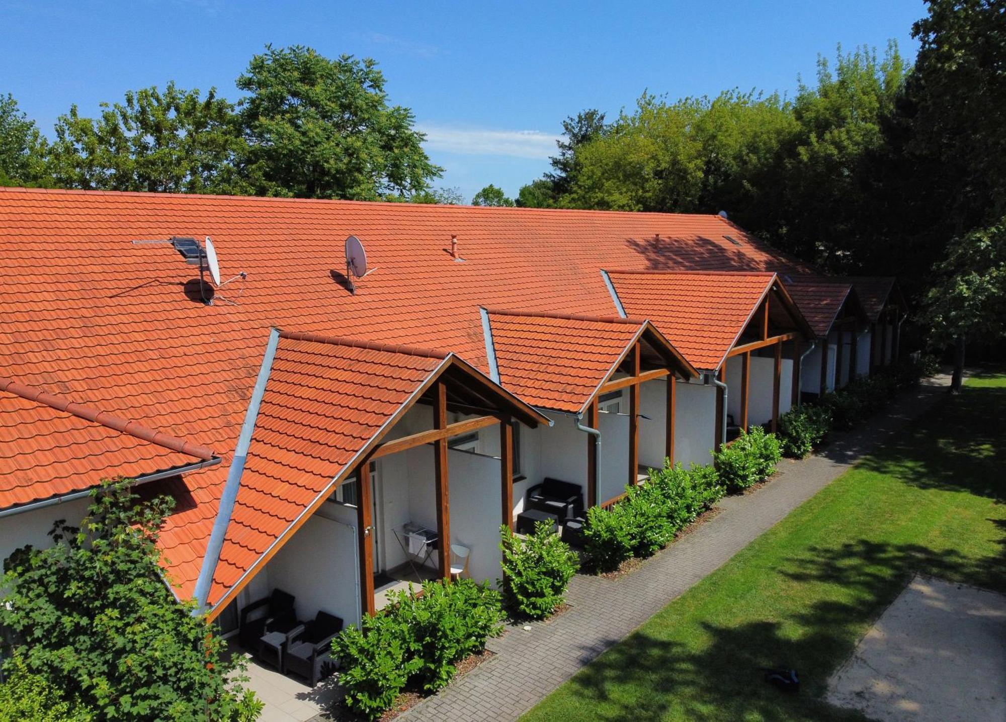 Platan Aparthotel Zamárdi