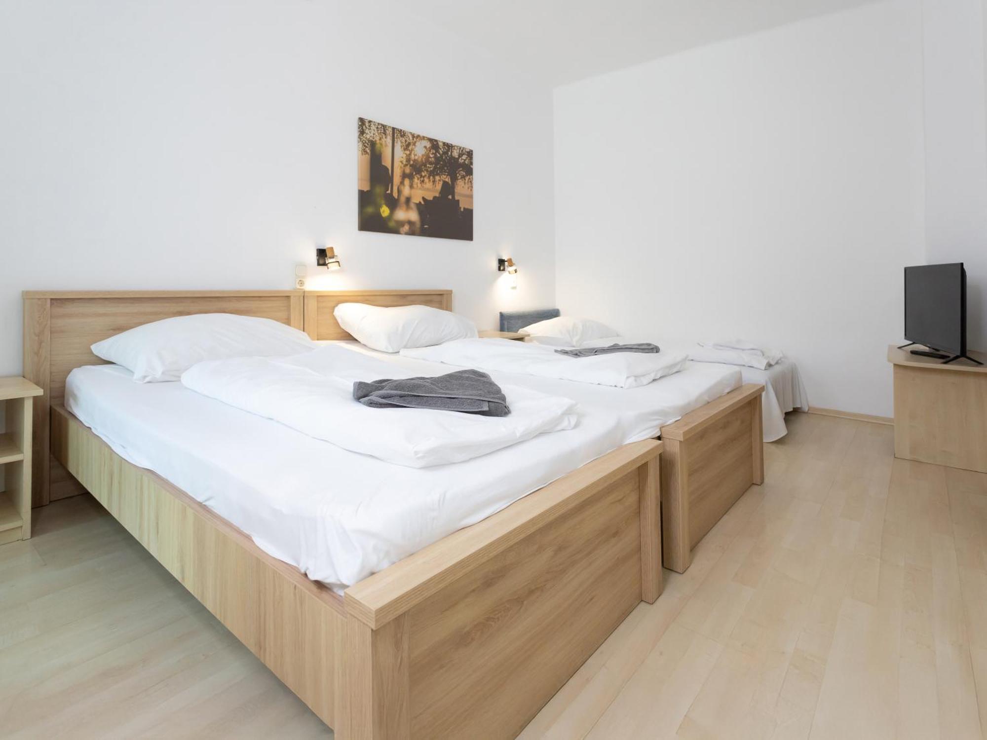 Platan Aparthotel
