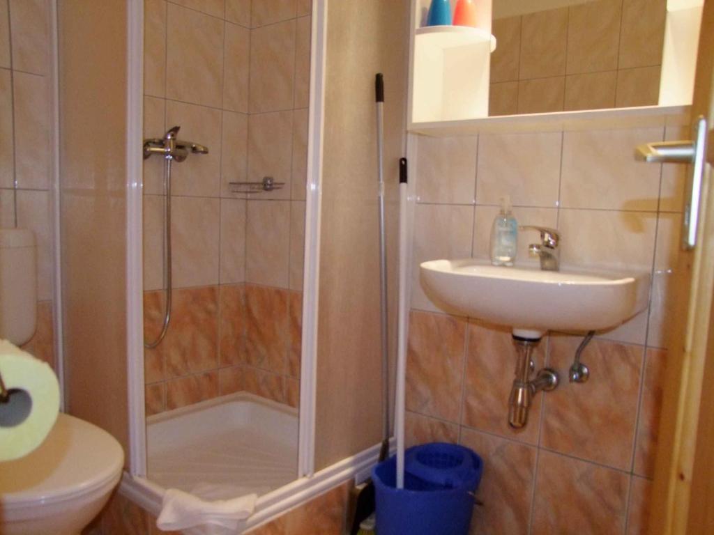 Platan Aparthotel 2*